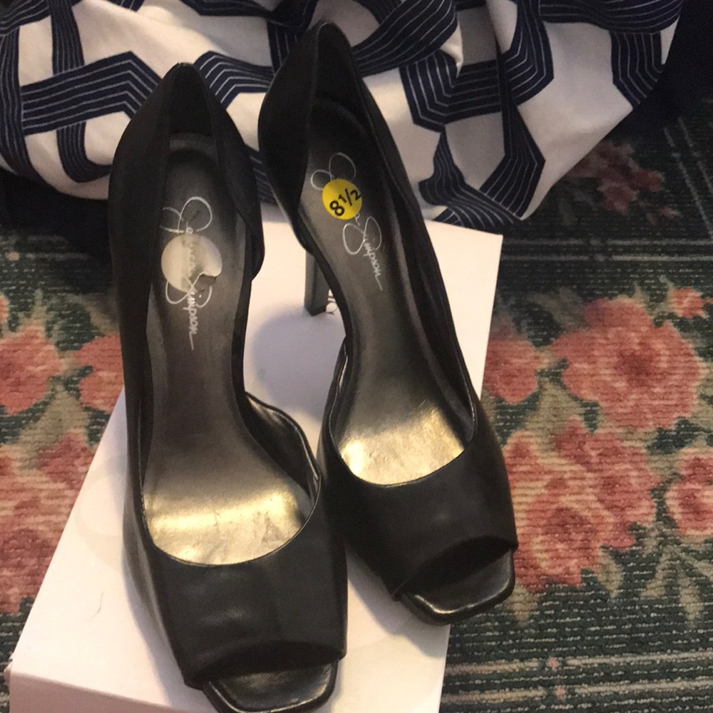 Jessica Simpson heels
